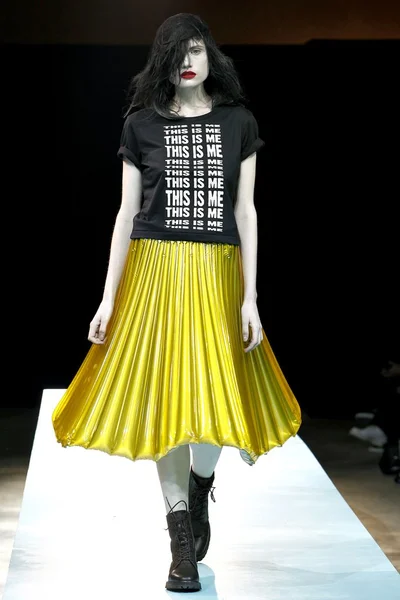 Look 42
